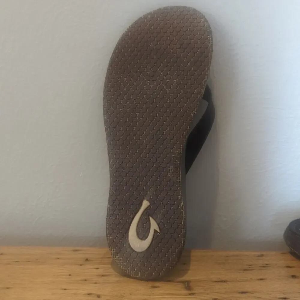 OluKai Hawaiian Inspired Brown Leather Sandals Women's Size 9